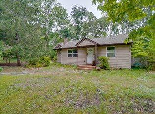 3 Half Mile Rd, Middle Island, NY 11953
