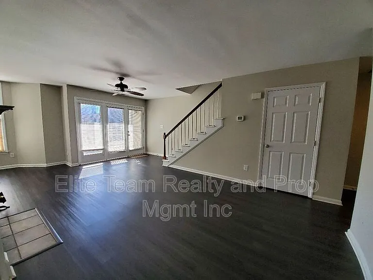 230 S Cedar St #5 — Photo 8