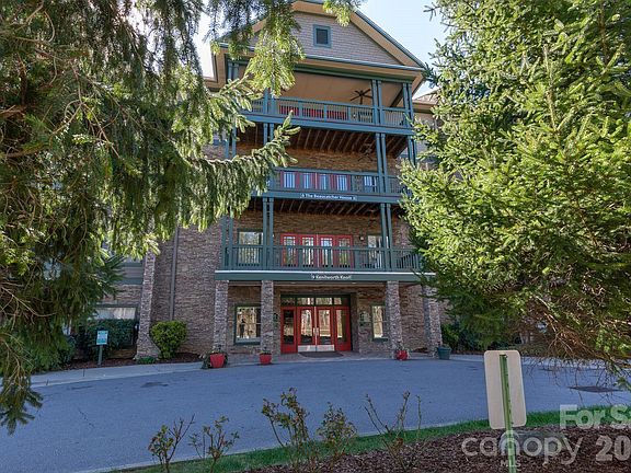 2nd image of 9 Kenilworth Knl #207
