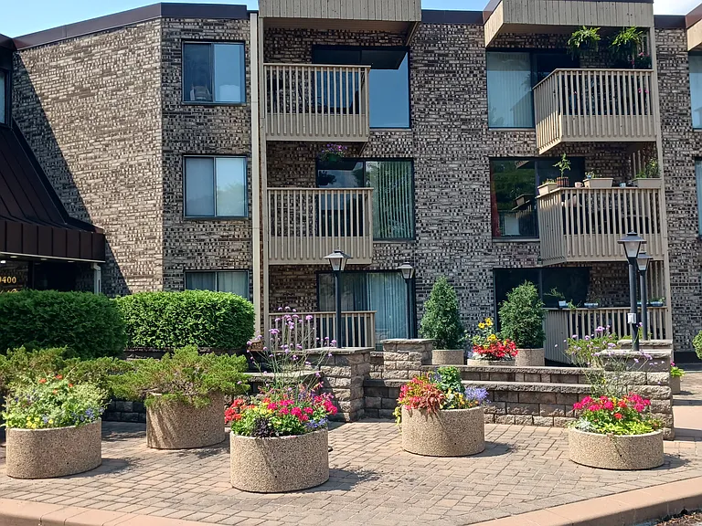 9400 Old Cedar Ave S #241 — Photo 6