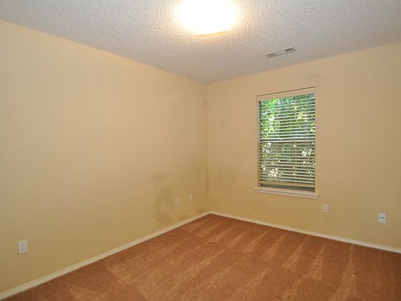 5th image of 1621 N Leverett Ave APT 01