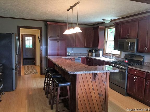 5th image of 20823 Old Farm Ave