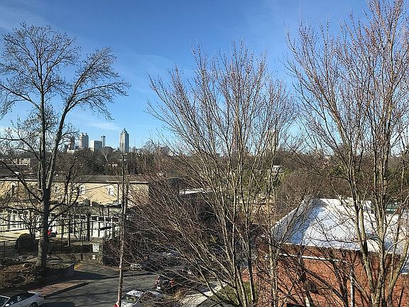 Views of Atlanta skyline