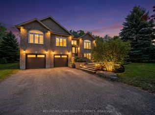50 Glenhuron Dr, Springwater, ON L9X0T8