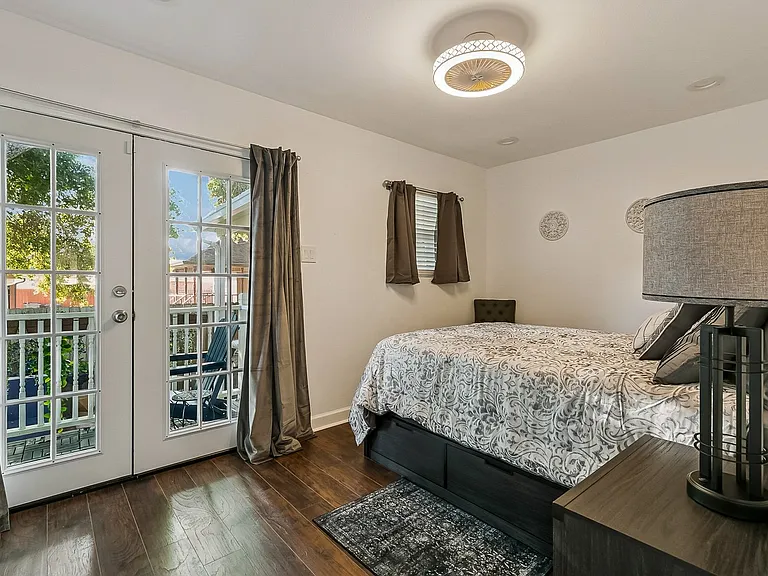 5400 Lacour Monique St #B — Photo 15