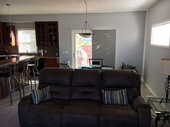 3rd image of 5226 Quest Dr SW