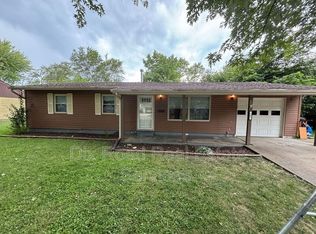 301 Cranewood Dr, Trenton, OH 45067