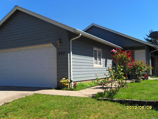 2nd image of 557 Oakdale Ave
