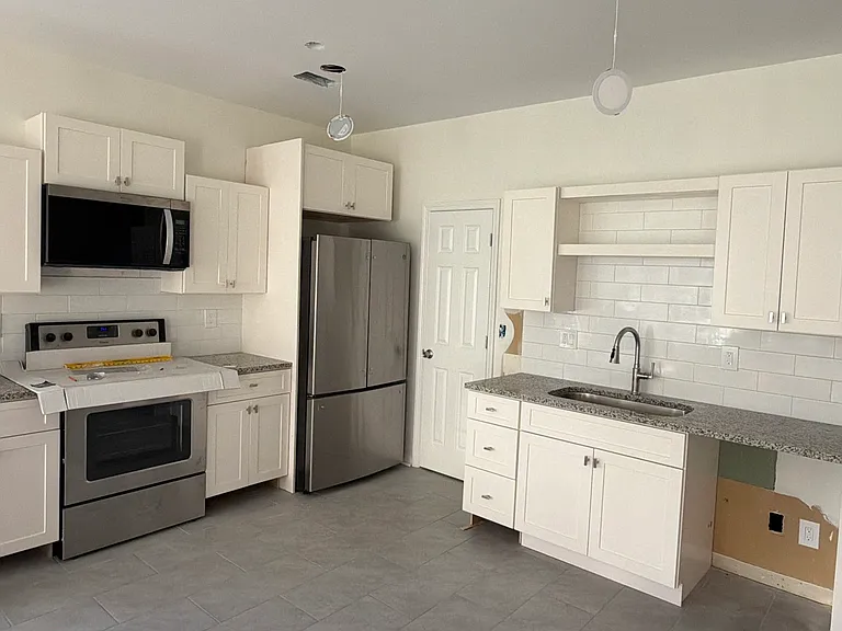 4909 Vireo Dr — Photo 3