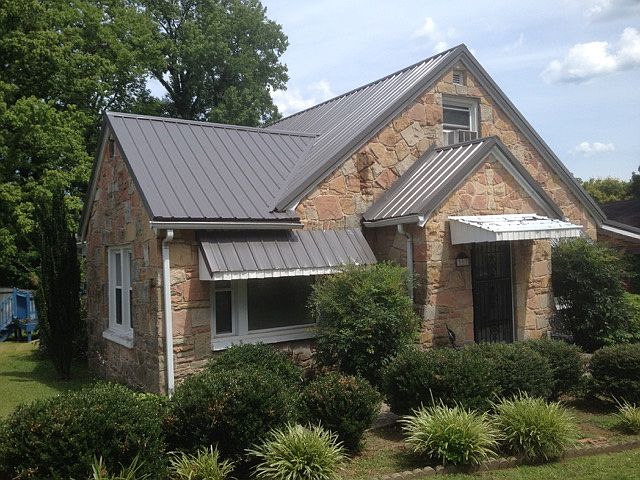 2nd image of 317 S Main St