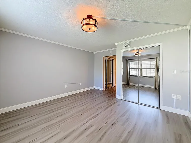 101 N Grandview St — Photo 35