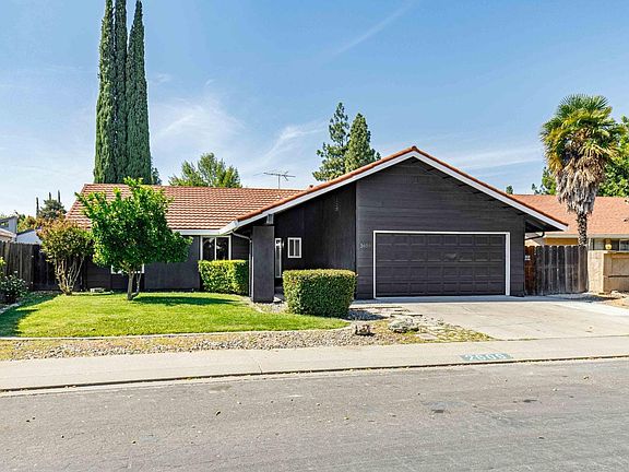 3rd image of 2609 Palomino Ln