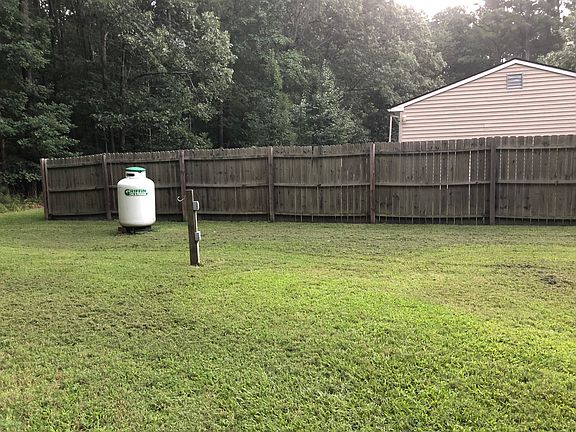 2nd image of 12007 Greenbrier Ln