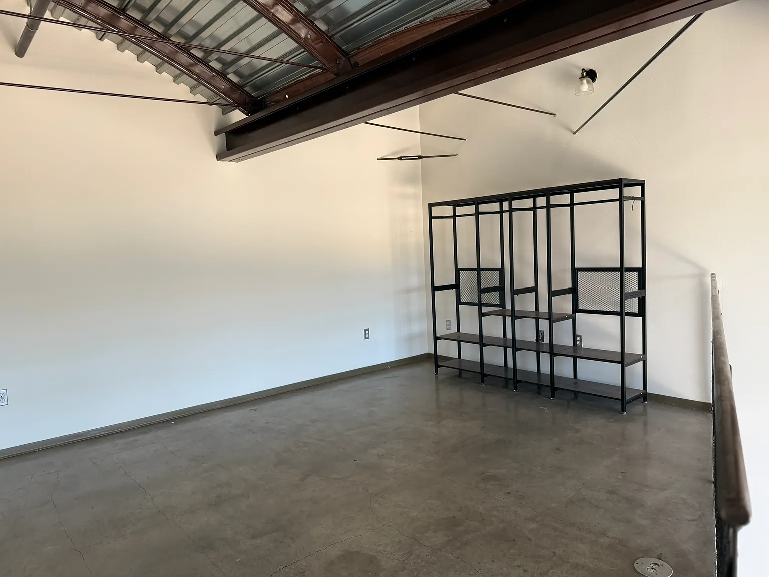 Lacy Studio Lofts — Photo 2