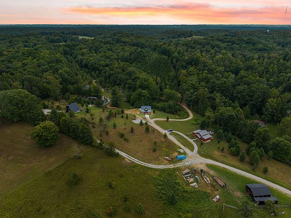 2nd image of 38 Hawks Point Rd