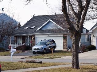 642 Dover Dr, Elgin, IL 60120