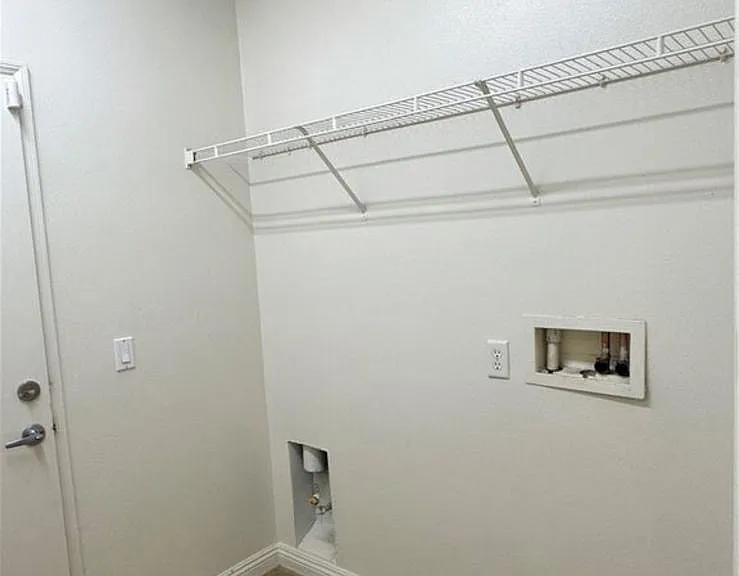 13745 Bayberry St — Photo 2