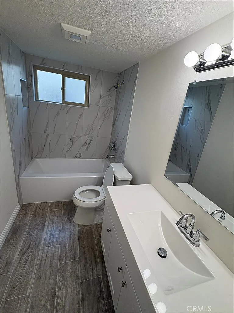1 bed, 640 sqft, $2,150 — Photo 4