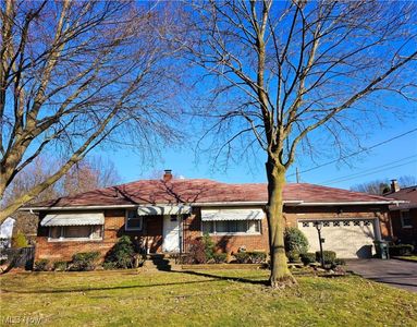 1765 Bailey Rd, Cuyahoga Falls, OH, 44221