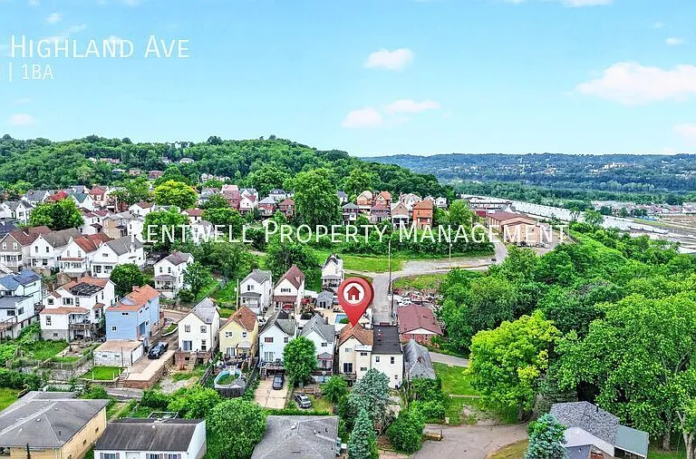 27 Highland Ave — Photo 36