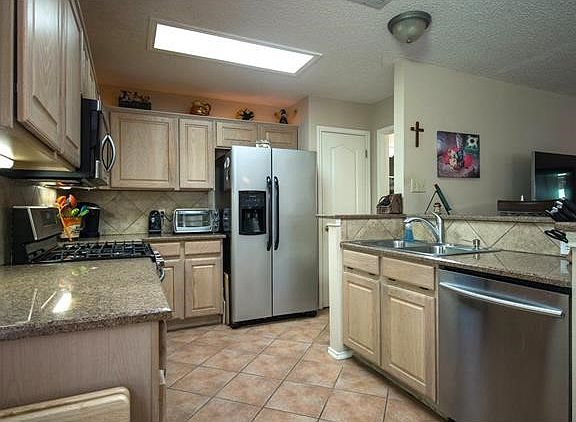 4th image of 1303 Cedar Hills Blvd