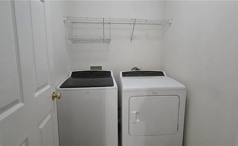 3811 Roxfield Dr — Photo 21