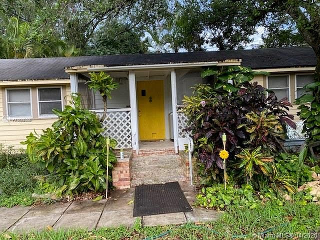 1st image of 6900 Sunset Dr #1