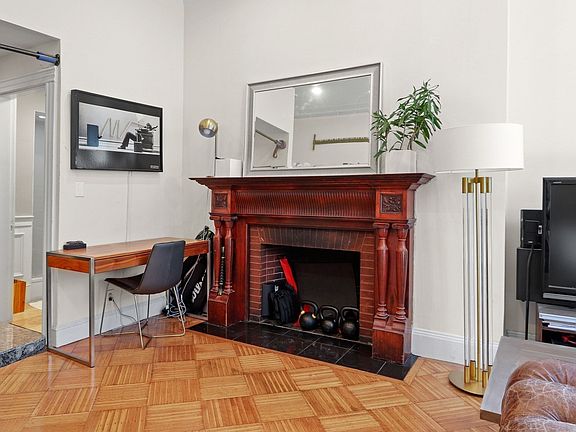 5th image of 388 Marlborough St APT 2