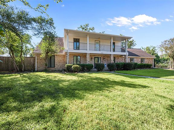 2nd image of 4702 Bayou Vista Dr