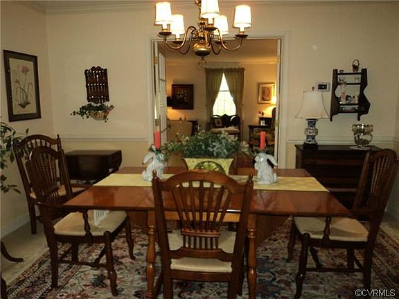 5th image of 2224 Lake Surrey Dr