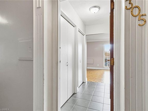 4th image of 87 Saint George St #305