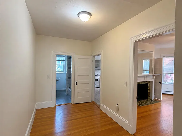 157 Highland Ave — Photo 10