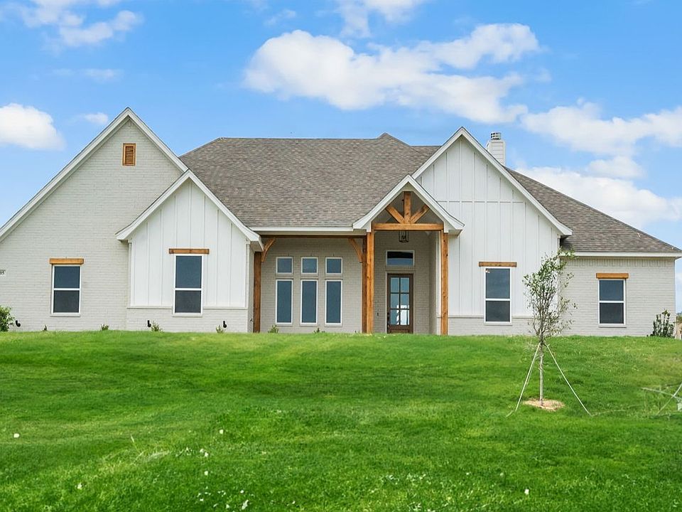 1st image of 605 Drury Ct