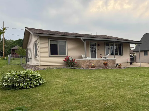 1008 N Main St, Dodgeville, WI 53533