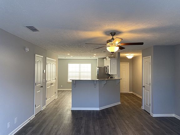 4th image of 3437 Donerail Cir #440