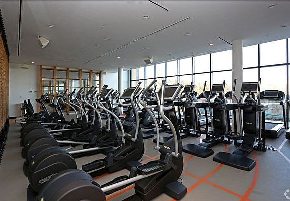 5th image of 8 Navy Pier Ct Unit 2028