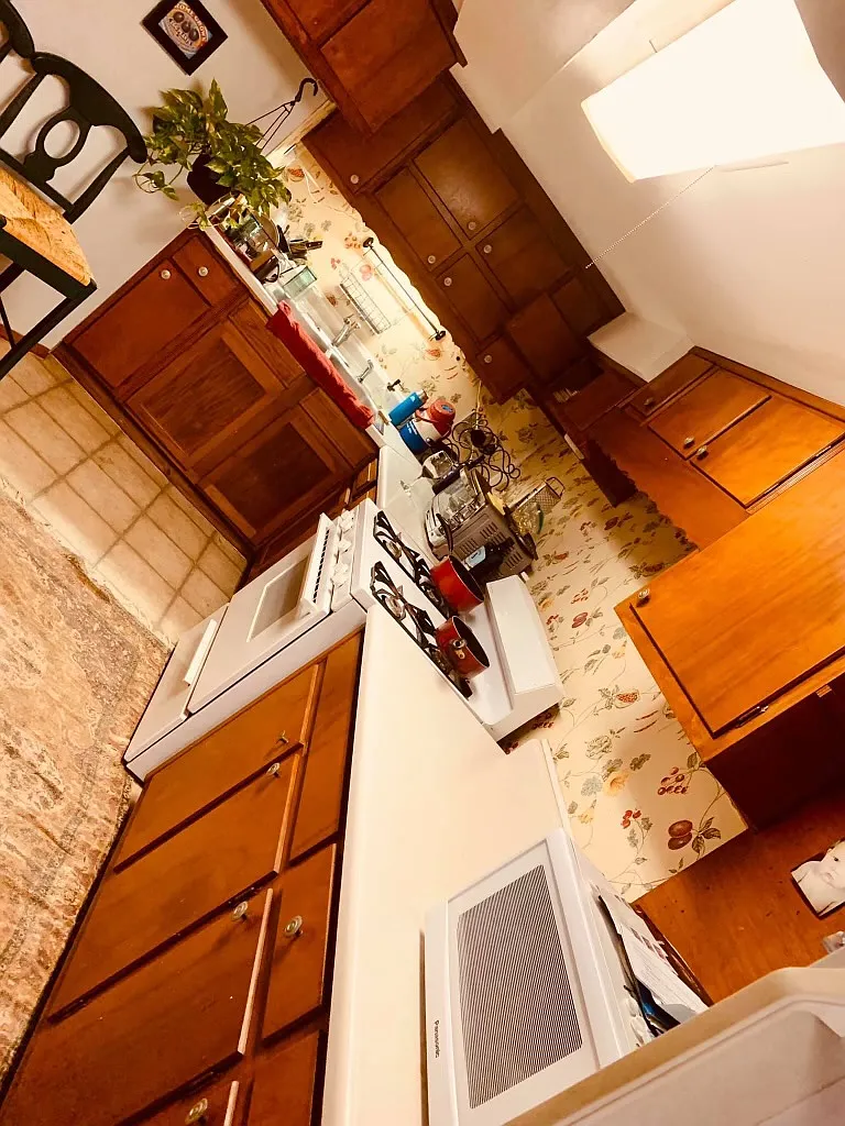 2 bed, 1100 sqft, $1,400 — Photo 2