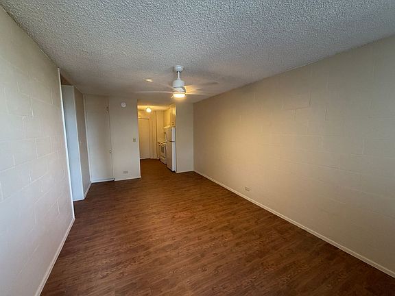 2nd image of 1650 Stillman Ln #104