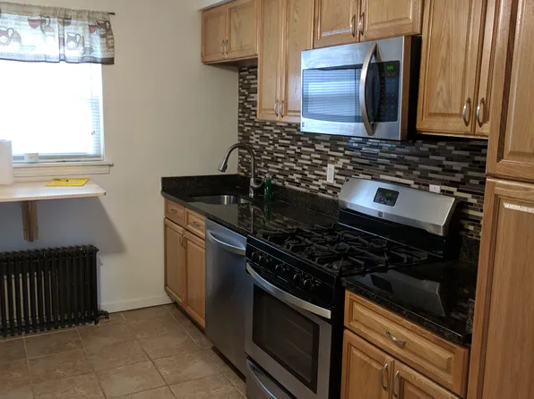 1000 Hartman St APT 5, McKeesport, PA 15132