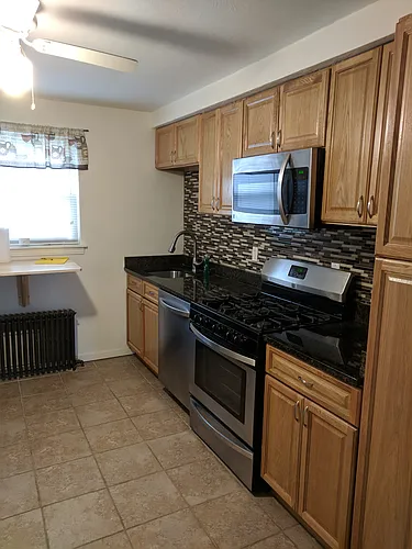1000 Hartman St #5 Photo 1