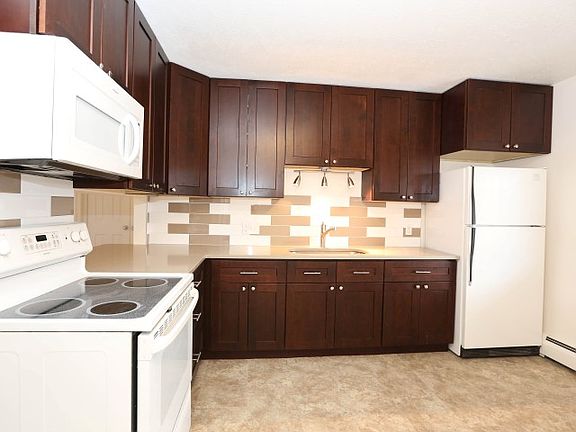 Unit 4 Kitchen