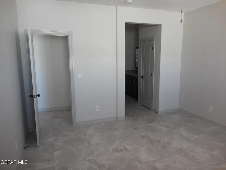 12817 Giovanni Grajeda Ave — Photo 13