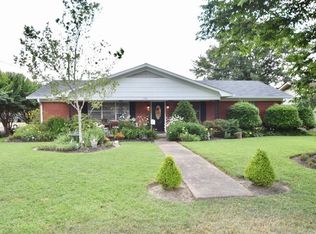 501 Montgomery St, Greenwood, MS 38930