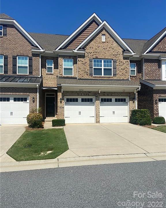 2nd image of 105 Burlingame Ct