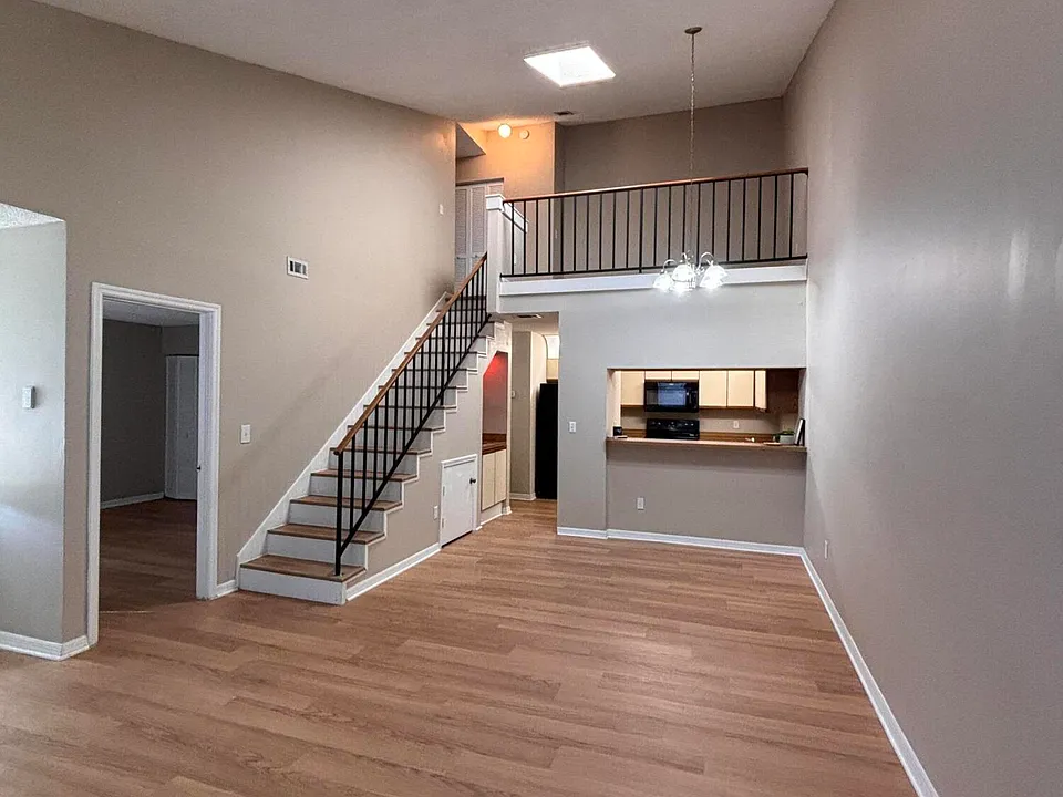 2124 Sea Hawk Dr