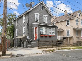 9 Willow Street, Glen Cove, NY 11542