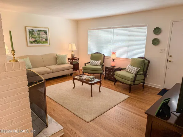 2011 Sweet Briar Ln, Jacksonville, FL 32217