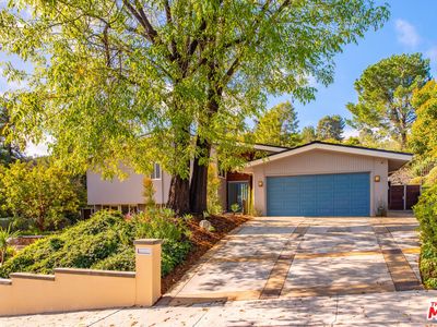 21820 Ulmus Dr, Woodland Hills, CA, 91364