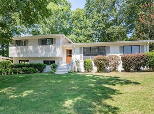 2260 Pine Crest Dr, Vestavia Hills, AL 35216