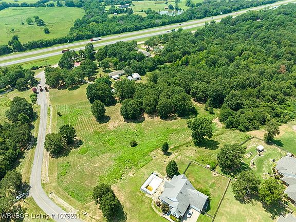 4th image of River Vista Dr